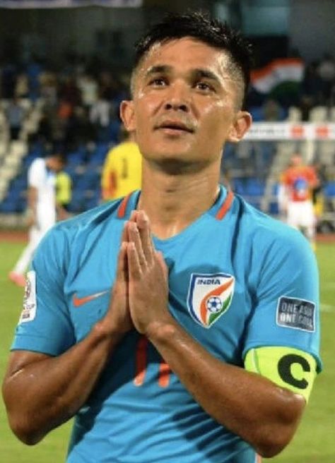 Sunil Chhetri Wallpaper, Sunil Chettri Wallpapers, Sunil Chettri, Indian Football, Sunil Chhetri, Senior Quotes Funny, Eid Mubarak Wishes, Football Pitch, Bleed Blue