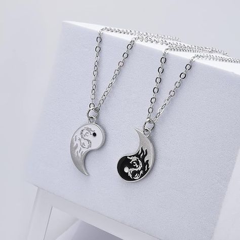 Yin Yang Necklace: yin yang necklace for 2 symbols are used to describe how polar or seemingly opposing forces in nature are interrelated interdependent Friendship Keychains, Matching Necklaces For Couples, Matching Keychain, Necklaces Heart, Yin Yang Necklace, Cat Couple, Friendship Necklace, Matching Keychains, Best Friend Necklaces