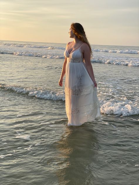 White Dress Beach Photoshoot, Dress Beach Photoshoot, White Dress Beach, Standing In Water, Woman In Dress, White Long Dress, Summer Picture Poses, Ocean Pictures, Photoshoot Idea