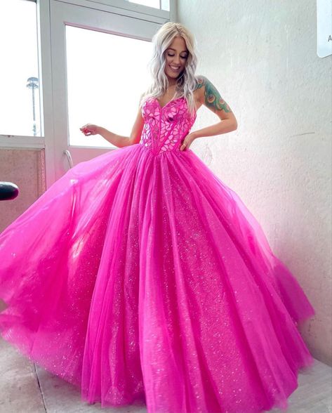 Hot Pink Prom Dresses, Debs Dresses, Hot Pink Prom, Look Legging, Dream Dresses, 16 Dresses, Pink Prom, Sweet 16 Dresses, Pink Prom Dresses