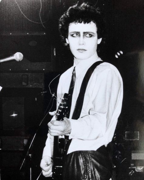 Adam Ant, Eye Makeup, Guitar, Makeup, Black, Make Up