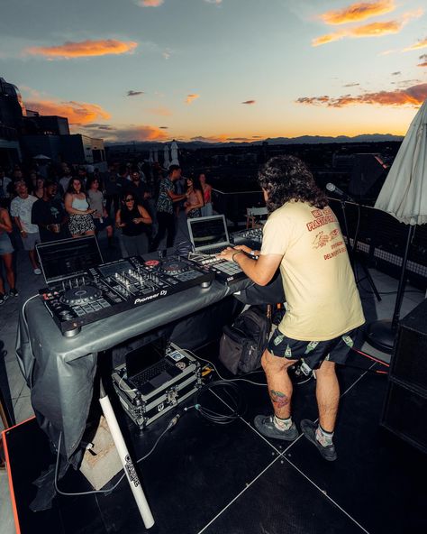 @flamingosis and @djrundy will make you dance🕺🎵 #thexlife #xdenver #colorado #rooftop #party #denvermusic | Instagram Rooftop Party, Dj Party, Man Party, Friends Party, Group Of Friends, Junk Drawer, Dance Party, Programming, Vision Board