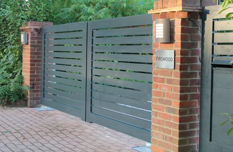 Contemporary aluminium swing gates Modern Gates Driveway, Aluminum Fence Gate, Entrance Gates Driveway, Electric Driveway Gates, Aluminum Driveway Gates, Contemporary Gates, Gate Designs Modern, Modern Gate, Aluminium Gates