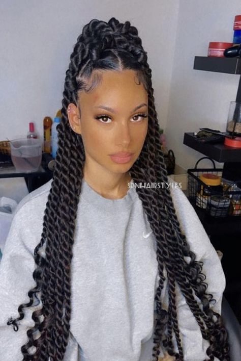 New Braid Styles 2022, Beyonce Braids Hairstyles, Medium Lemonade Braids Hairstyles, Thick Braid Hairstyles, Braid Styles Black Women, Raindrop Braids, Jumbo Lemonade Braids, Braid Styles For Black Women, Big Twist Braids Hairstyles