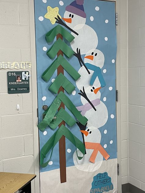 O Christmas Tree Door Decoration, Christmas Wall Decorations For School, Toddler Classroom Christmas Door Ideas, Best Christmas Classroom Doors, Winter Display Case School, 3d Christmas Classroom Door Ideas, Toddler Classroom Christmas Decorations, Christmas Winter Bulletin Board Ideas, Elementary Christmas Door Ideas