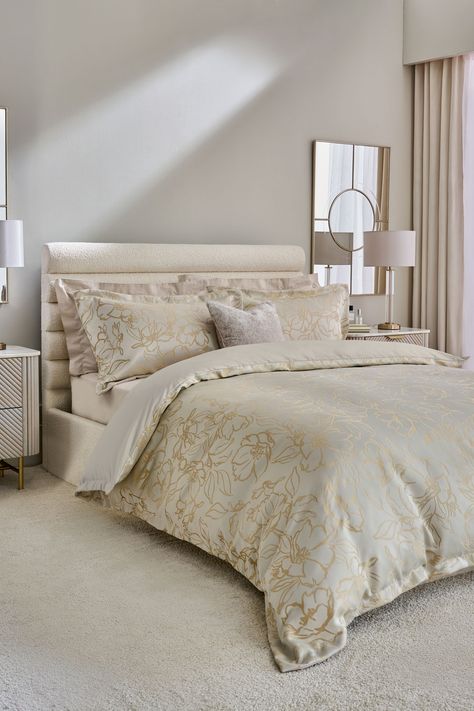 Sophie Paterson Interiors Bedrooms, Amelie Bedroom, Sophie Paterson Interiors, Dresses With Vans, Gold Bedroom, Modern Home Furniture, Custom Sofa, Main Bedroom, Wedding Guest Dress Summer