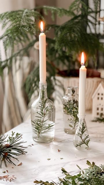 Christmas Taper Candle Centerpiece, Christmas Taper Candle Ideas, Tapered Candles Decor, Christmas Bud Vases, Christmas Decoration Kitchen, Christmas Candlesticks Diy, Christmas Table Aesthetic, Pillar Candle Holders Decor Ideas, Christmas Candlesticks Ideas