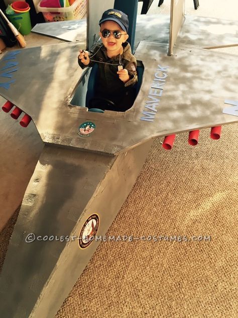 Helicopter Costume, Cardboard Jet Plane, Topgun Fancy Dress, Diy Maverick Costume, Topgun Costume Idea, Diy Cardboard Jet Plane, Baby Pilot Costume Air Force, Diy Fighter Pilot Helmet, Maverick Costume