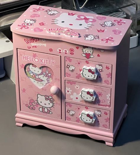 hello kitty Rooms Hello Kitty, Accent Wall Colors Bedroom, Hello Kitty Furniture, Hello Kitty Room, Hello Kitty Store, Kitty Room, Hello Kitty Room Decor, Hello Kitty Bedroom, Dresser Ideas