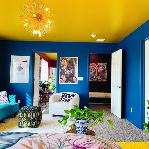 Bright Wall Colors, Paint Vibes, Yellow Ceiling, Room Wall Colors, Blue Ceilings, Home Decor Aesthetic, Yellow Room, Warm Decor, Aesthetic Home Decor