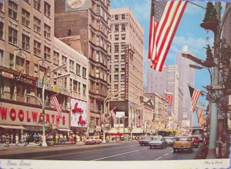 Woolworth's, State St., Chicago 1964 Wild Onion, Chicago Buildings, Chicago Things To Do, Albany Park, Chicago Pictures, Vintage Stores, Chicago History, Chicago River, Chicago Photos