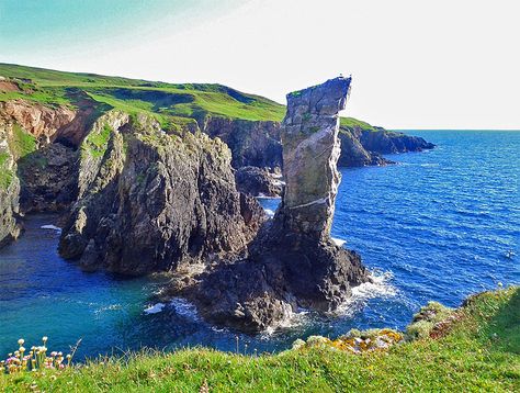 Coastal Photos, Islay Scotland, Inverness To Isle Of Skye, Fairy Pools Isle Of Skye, Ilse Of Skye Scotland, Isle Of Skye Old Man Of Storr, Lagavulin Distillery, Isle Of Bute, The Oa