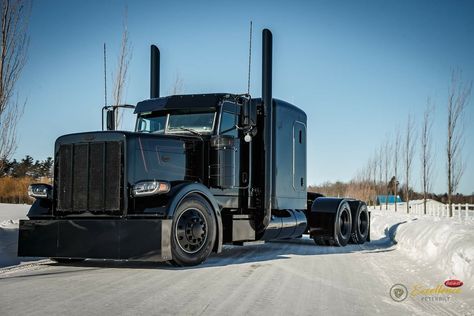 Black Peterbilt, Trucker Tattoo, Truck Concept, Custom Big Rigs, Panel Truck, Fox Logo, Kenworth Trucks, Peterbilt Trucks, Mack Trucks