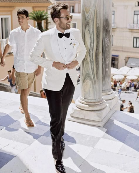 Italian Tuxedo Wedding, White Tuxedo Groomsmen, Men’s White Suit Wedding, Light Tuxedo Wedding, Men’s White Tuxedo, White Tuxedo Jacket Groom, White Jacket Wedding Grooms, Ivory Tuxedo Wedding Groom Suits, White Tuxedo For Men Wedding