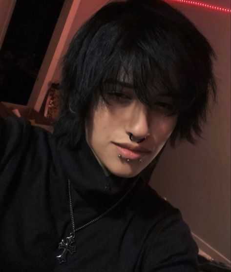 Vampire Face Claim Male, Vampire Face Claim, Vampire Cowboy, Face Claim Male, Goth Men, Vampire Face, Male Faceclaims, Transition Goals, Goth Guys