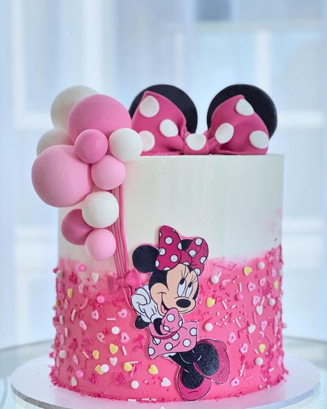 Mini mouse birthday cake 💗 #cake #cakedecorating #cakedesign #cakeoftheday #cakeofinstagram #buttercreamcake #minimousecake #instacake #cakelover #brisbane #brisbanecakemaker #brisbanefood #instabrisbane #کیک#تولد#باترکریم #مینی_موس Minnie And Friends Cake, Mini Mouse Birthday Cake, Mouse Birthday Cake, Birthday Cake Cake, Cute Minnie Mouse, Cake Kids, Minnie Cake, Friends Cake, Minnie Mouse Cake