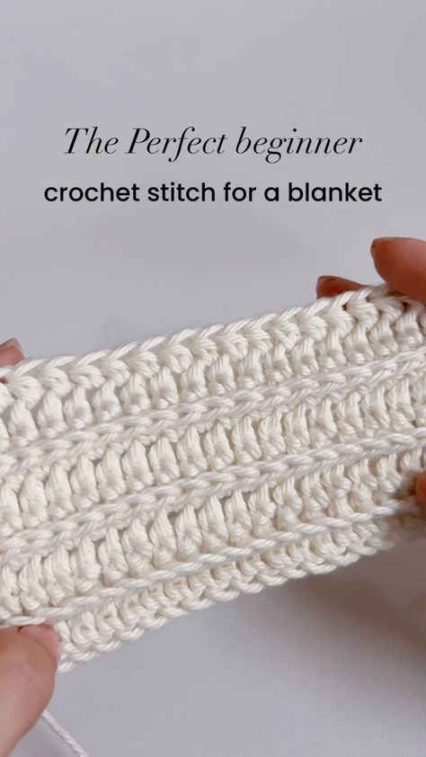 New to crochet? You want to save this stitch tutorial!!👇🏻 Let’s talk about the perfect beginner stitch combo: single crochet and slip… | Instagram Easy Beginner Crochet Stitches, Beginner Crochet Patterns Blankets, Crochet Stitches Bulky Yarn, Easy Pretty Crochet Stitches, Mixed Stitch Crochet Blanket, Free Chunky Crochet Patterns, Bernat Blanket Yarn Patterns Crochet Free, Two Row Repeat Crochet, Diamond Stitch Crochet