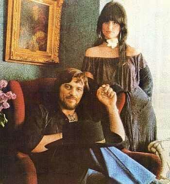 Waylon Jennings and Jessi Colter Waylon Jennings And Jessi Colter, Jessi Colter, Old Country Music, Real Country Music, Waylon Jennings, Outlaw Country, Country Music Artists, Honky Tonk, Rca Records