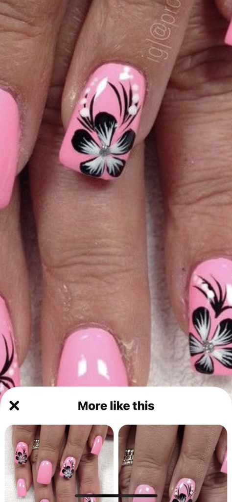 Half Flower Nail Design, Sunflower Nails, Flower Nail Designs, Nails Now, Finger Nail Art, Fancy Nails, Flower Nails, Holiday Nails, Future Tattoos