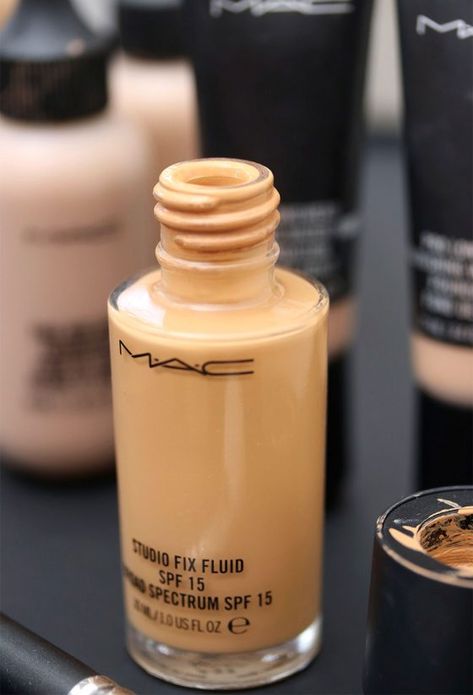 Mac Studio Fix Foundation, Summer Skin Tone, Maybelline Baby Skin, Mac Studio Fix Fluid, Foundation Tips, Bad Makeup, How To Match Foundation, Mac Studio Fix, Mac Studio