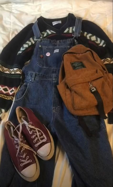 Grandpa Sweaters Outfit, Brown Grandpa Sweater Outfit, Burgundy Overalls Outfit, Overalls Outfit With Sweater, Grampa Sweater Outfits, Winter Overalls Outfit Sweaters, Converse Outfit School, Sweater Overalls Outfit, Overalls Sweater Outfit