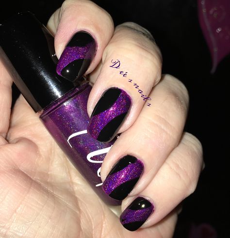 Dark Purple Halloween Nails, Black And Purple Nail Designs, Dark Purple And Black Nails, Purple Black Nails, Purple And Black Nails, Black And Purple Nails, Purple Ombre Nails, Nautical Nails, Pretty Manicures