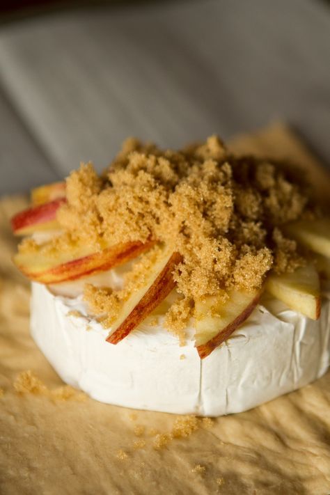 Make Entertaining Memorable with this Crescent-Wrapped Apple Brie Appetizer. Use Joan of Arc® Brie and Keep Your Guests Asking for More! Bake Apples, Bake Brie, Crescent Roll Bake, Apple Baking, Brie Recipes Appetizers, Baked Brie Cheese, Crescent Roll Appetizers, Baked Brie Appetizer, Apple Brie