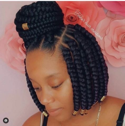 For your bob braids, you can go for box braids, twists, cornrows, or whatever hair braid style you want. Below are some bob braids to inspire you. Box Braids Bob, Bob Braids Hairstyles, Short Box Braids Hairstyles, Short Box Braids, Bob Braids, African Hair Braiding Styles, Box Braids Hairstyles For Black Women, Braided Cornrow Hairstyles, Natural Hair Twists