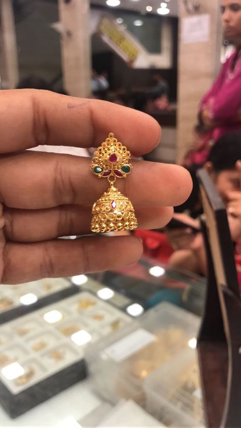 Sparkling Fashion: Gold Jhumka Earring designs latest 2019/ Gold buttalu Gold Earrings Designs Buttalu, Jimiki Kammal Design, Buttalu Earrings, Gold Buttalu, Gold Earrings For Kids, Gold Jhumka, Gold Earrings Indian, Gold Jhumka Earrings, Gold Bead Earrings