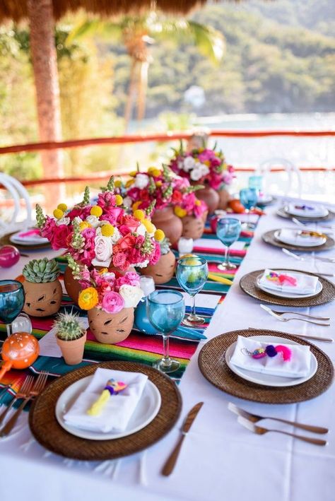 Mexican Inspired Party Decor, Elegant Mexican Party Decorations, Mexican Night Dinner Party Decor, High End Mexican Party, Mexican Birthday Party Table Decorations, Mexican Fiesta Dinner Party, Mexican Theme Party Pastel Colors, Fiesta Theme Dinner Party, Spanish Style Party Decorations