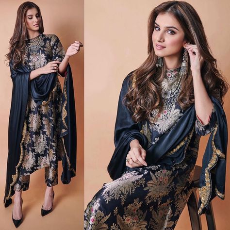 Abeera Mir on Instagram: “Love that beautiful silk brocade @raw_mango outfit on @tarasutaria 😍 styled by @manekaharisinghani with jewels by @amrapalijewels…” Raw Silk Dress, डिजाइनर कपड़े, Mango Clothing, Tara Sutaria, Raw Mango, Indian Designer Suits, Salwar Kamiz, Kurti Designs Party Wear, Dress Indian Style