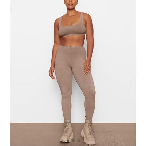 Nwt Skims Womens Tan Kim Kardashian Outdoor Leggings Size 2x Ap-Leg-0731 Type: Leggings Style: Outdoor Leggings (Ap-Leg-0731) Brand: Skims Color: Tan Size: 2x Condition: New With Tags High Rise Leggings, Joggers Womens, Matching Top, Lounge Pants, High Waisted Leggings, Bralette, Two Piece Pant Set, Pant Jumpsuit, Lounge Wear