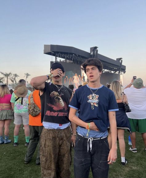 Men’s Festival Outfits Aus, Festival Fits Men, Guy Coachella Outfits, Coachella Men Outfit, Abel Carden, Music Festival Outfits Men, Cold Festival Outfit, 2014 Coachella, Rock Festival Outfit