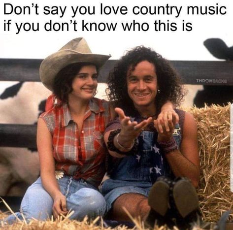 Son in Law (1993) Country girl Rebecca (Carla Gugino) and Crawl (Pauly Shore) "The weasel" involved Shore speaking in surfer parlance, heavily peppered with dudespeak slang such as "edged", "melons" and "grinding" as well as his catchphrase, "Hey, BU-DDY." Son In Law Movie, Pauly Shore, Carla Gugino, Florida Georgia Line, Son In Law, Fresh Memes, Media Images, Movies Showing, Trending Memes