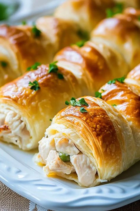 Chicken Crescent Roll Ups 11 Mini Chicken Appetizers, Chicken Crescent Roll Recipes, Crescent Roll Ups, Breakfast Quiche Recipes Easy, Chicken Casserole Recipes Healthy, Quick Dinner Options, Chicken Crescent Rolls, Chicken Crescent, Bacon Wrapped Chicken Bites