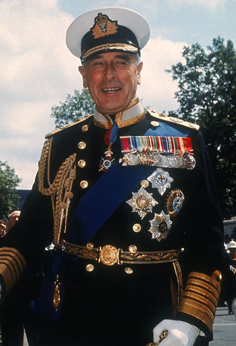 lord-mountbatten-uniform Louis Mountbatten, Lord Mountbatten, Admiral Of The Fleet, Royal Family Trees, Fair Lady, British Monarchy, Prince Philip, British Royalty, Military Uniform