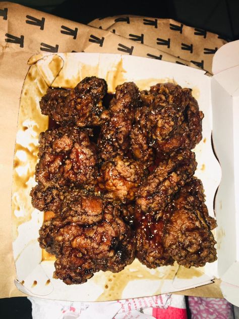 Dunked Wings Kfc, Kfc Dunked Wings Sauce Recipe, Dunked Wings, Food Aesthetics, Wallpaper Girly, Food Therapy, Yummy Comfort Food, Iphone Wallpaper Girly, Snap Food