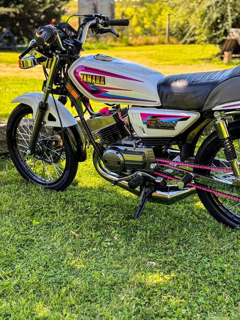 Yamaha Rx 115, Nkd 125, Rx 115, Thailand Style, Yamaha Rx100, Motos Yamaha, Sepeda Motor, Classic Motorcycles, Actor Photo