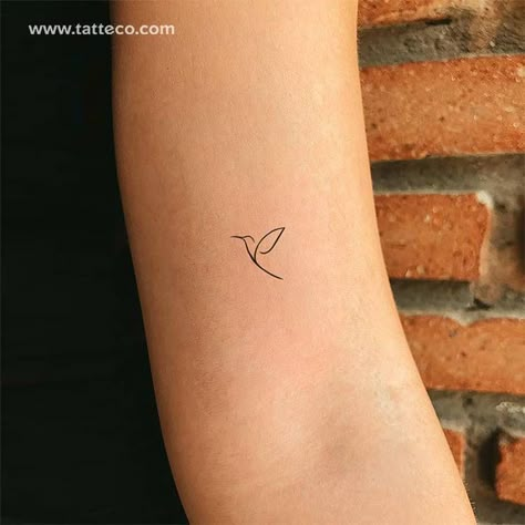 Fine Line Hummingbird, Line Hummingbird, Hummingbird Logo, Small Tattoo Design, Fine Line Tattoo, Petite Tattoos, Hummingbird Tattoo, Tattoo Design Ideas, Line Tattoo