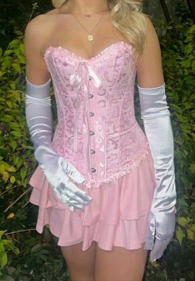 Aroura Costume Corset, Holloween Costume Aurora, Aura Princess Halloween Costume, Princess Aroura Costume, Cute Aurora Costume, Sleeping Beauty Corset Costume, Scary Outfits Halloween, Pink Corset Costume Halloween, Diy Aurora Costume Women