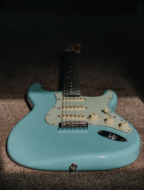 Daphne Blue Stratocaster, Ergonomic Guitar, Blue Stratocaster, Fender Stratocaster Blue, Pretty Guitars, Fender Strat, Fender Electric Guitar, Guitar Obsession, Cool Electric Guitars