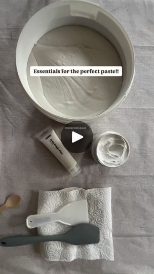 Texture Paste Recipe, Concrete Filler, Texture Painting Techniques, Paris Crafts, Acrylic Painting Diy, Paste Recipe, Plaster Crafts, Modeling Paste, Pottery Handbuilding