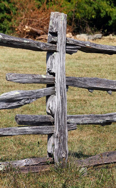 IMG_1727e | by iandh Farm Fences, Gentle Gray, Timber Framing Tools, Creepy Old Houses, Antique French Doors, Old Barn Doors, Country Fences, Rustic Fence, Watercolor Art Landscape