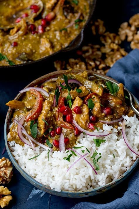 Persian Style Chicken Curry With Pomegranate - my take on Fesenjan stew - with added veggies! Gluten Free too! Persian Food Iranian Cuisine, Arabisk Mad, Iranian Cuisine, Middle East Recipes, Persian Recipes, Persian Cuisine, Food On The Table, Eastern Cuisine, Middle Eastern Food