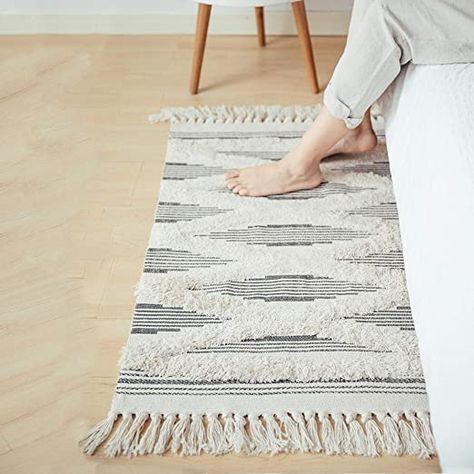 Amazon.com: Wolala Home Retro Farmhouse Black White Tufted Shag Soft Area Rugs Tassels Cotton Geometry Plaid Throw Rug, Hand Woven Kitchen Carpet Door Mat,Machine Washable (2' x 3'): Kitchen & Dining Boho Bathroom Rugs, Boho Bathroom Rug, Funky Rugs, Retro Farmhouse, Indoor Outdoor Carpet, Geometric Floor, Patterned Rug, Retro Rugs, Geometric Carpet