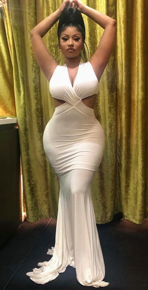 Nicki Minaj Body, Nicki Minaj Outfits, New Nicki Minaj, Celebrity Outfits, White Outfits, Nicki Minaj, The Queen, Celebrities Female, Wedding Outfit