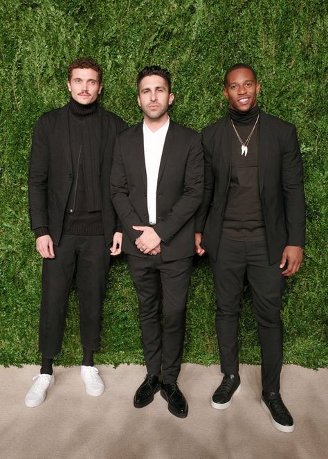 Karl Glusman, Chris Stamp, and Victor Cruz. Karl Glusman, Victor Cruz, Vogue Fashion, Awards Ceremony, Mens Fashion Casual, Casual Fashion, Men Casual, Ootd, Vogue