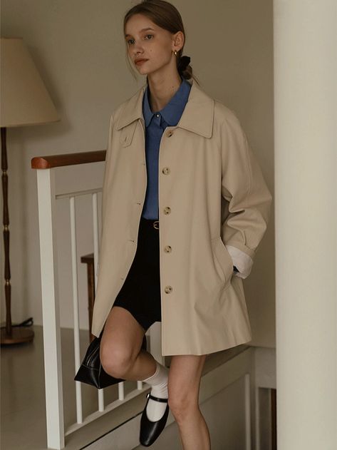 Mac Half Trench Coat (Light Beige) Mid Length Trench Coat Outfit, Half Trench Coat Outfit, Short Trench Outfit, Beige Wool Coat Outfits, Outfit Trench Beige, Cream Coat Outfit, Short Trench Coat Outfit, Wool Coat Outfits, Short Coat Outfit