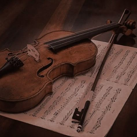 Maeve Core Aesthetic, Raine Whispers Aesthetic, Brown Music Aesthetic, Eva Core Aesthetic, Violin Asthetic Picture, Violin Core, Aesthetic Violin, Violin Player Aesthetic, Esther Core