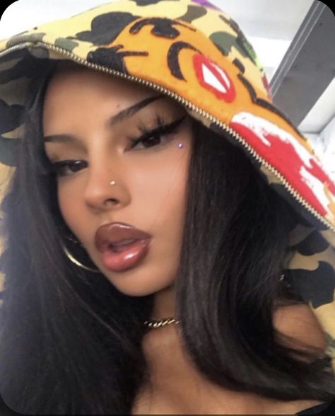 FOLLOW FOR MORE ! #explore #explorepage #foryou #fyp #cybery2k #streetwear #tiktok #vondutch #followme Streetwear Makeup, Im Jealous, Swag Girl Style, Cute Makeup Looks, Baddie Makeup, Girl Swag, Baddie Hairstyles, Pretty Selfies, Girls Makeup